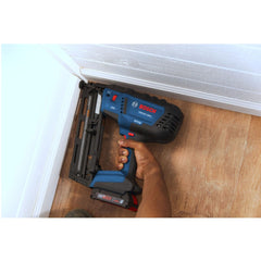 Factory Reconditioned Bosch 18V Brushless Lithium-Ion 16-Gauge Cordless Angled Finish Nailer Kit (2 Ah)