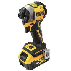 Dewalt 20V MAX ATOMIC Lithium-Ion Brushless 3-Speed 1/4 in. Cordless Impact Driver Kit (5 Ah)