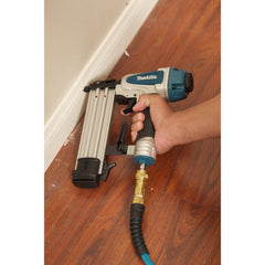 Factory Reconditioned Makita 18 Gauge 2 in. Brad Nailer Kit