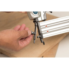 Factory Reconditioned Makita 18 Gauge 2 in. Brad Nailer Kit