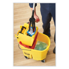 Rubbermaid Commercial WaveBrake 2.0 35 qt. Side-Press Plastic Bucket/Wringer Combos - Green