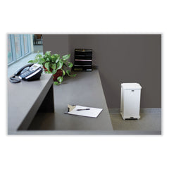 Rubbermaid Commercial 13 gal. Defenders Heavy-Duty Steel Step Can - White