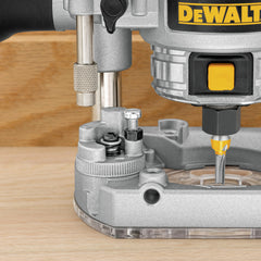 Dewalt DWP611PK 110V 7 Amp Variable Speed 1-1/4 HP Corded Compact Router with LED Combo Kit