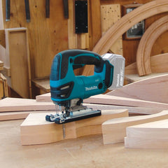 Factory Reconditioned Makita 18V LXT Brushed Lithium-Ion Cordless Jig Saw (Tool Only)