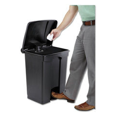 Safco 9922BL 17-Gallon Plastic Step-On Receptacle - Black