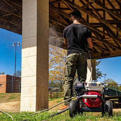 Simpson 3500 PSI at 2.5 GPM HONDA GX200 AAA Triplex Pump Cold Water Professional Gas Pressure Washer